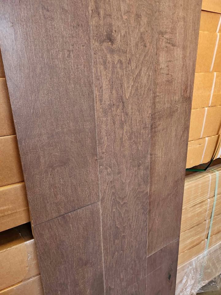 Castlerock Maple 1/2in Engineered Hardwood Flooring - Mohawk ($2.49/sqft), photo 1