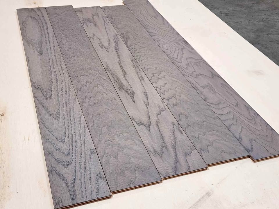 Mohawk - Armory Oak - 3/8in Engineered Hardwood Flooring, photo 1