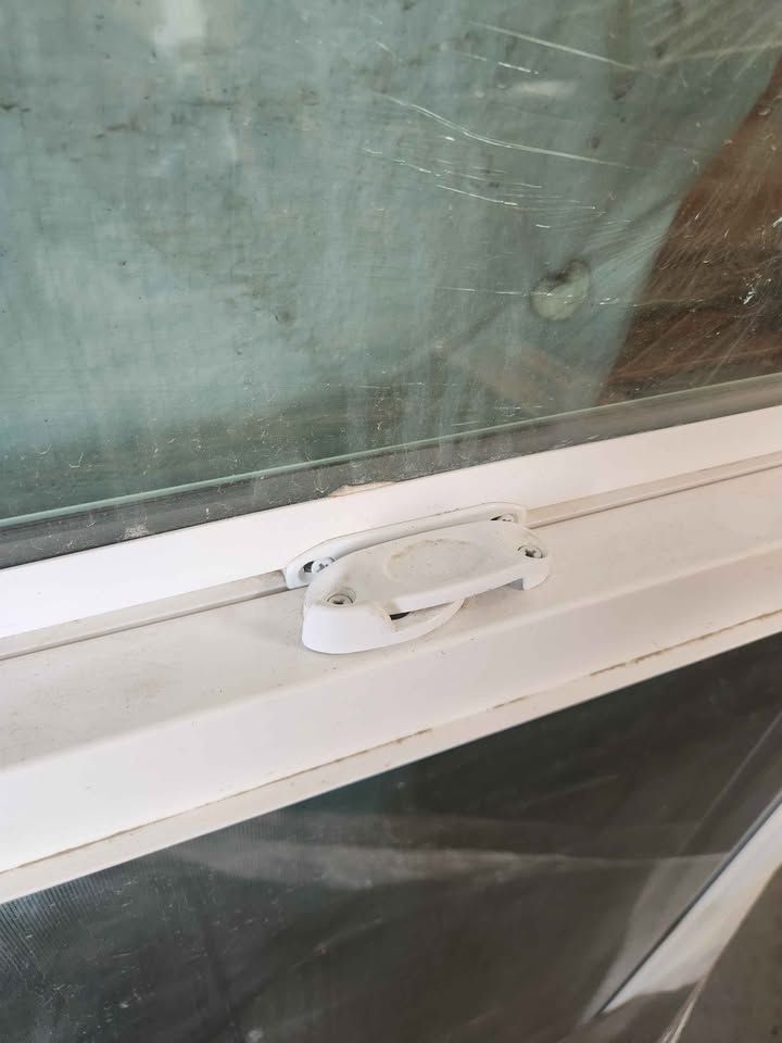 Alside 570 Series Single Hung Vinyl Window 26x75 – New in Wrap – Low-E Argon, photo 3