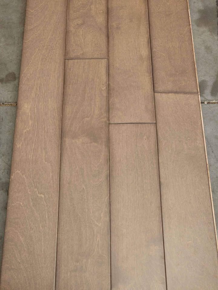 Mohawk - Birch - Engineered Antiqued Hardwood Flooring - 1/2 inch - 5in Wide Plank, photo 2