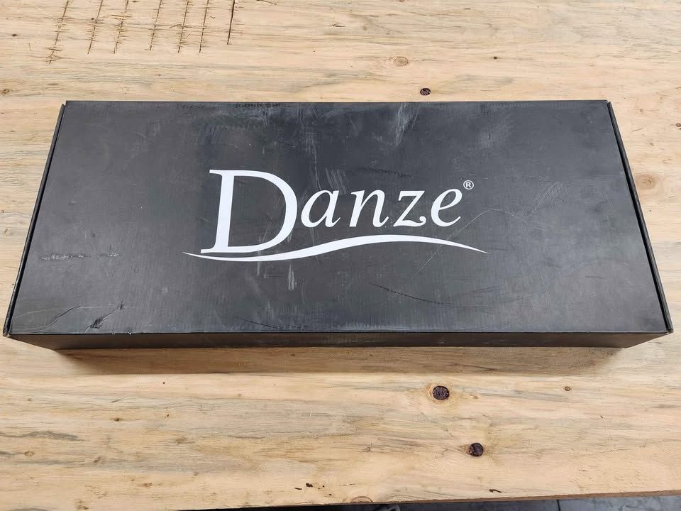 Danze Pull-Out Kitchen Faucet D404558 Chrome NEW, photo 3