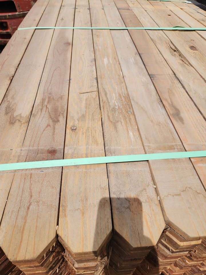 ($1.85/picket) 1x4 6ft Redwood Dog-Eared Fence Pickets - 3/4" x 3-1/2" x 6' True, photo 4