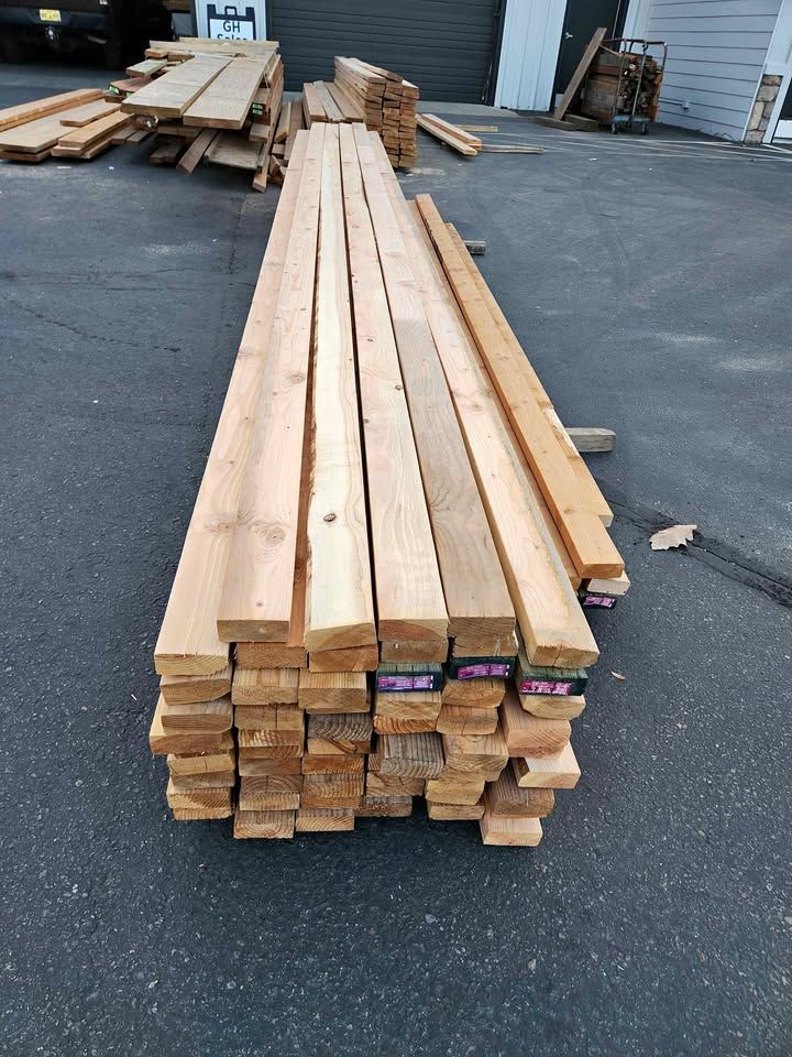 2x4x16 Boards Wood Lumber, photo 1