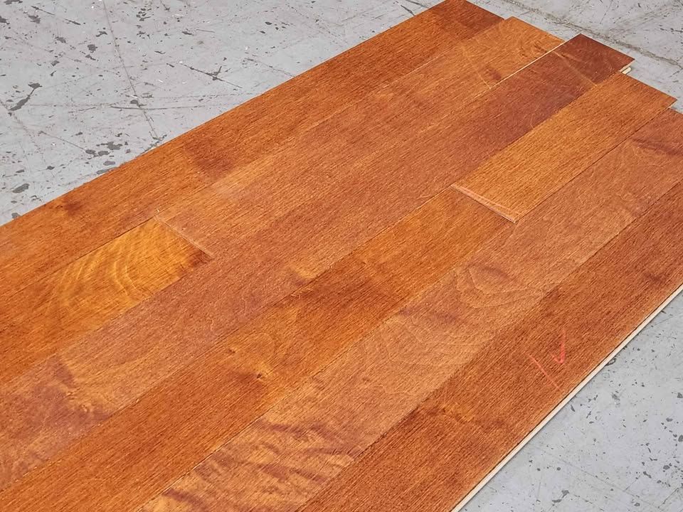 REDUCED 3/4 inch Solid Hardwood Flooring - Maple Brendyl, photo 3