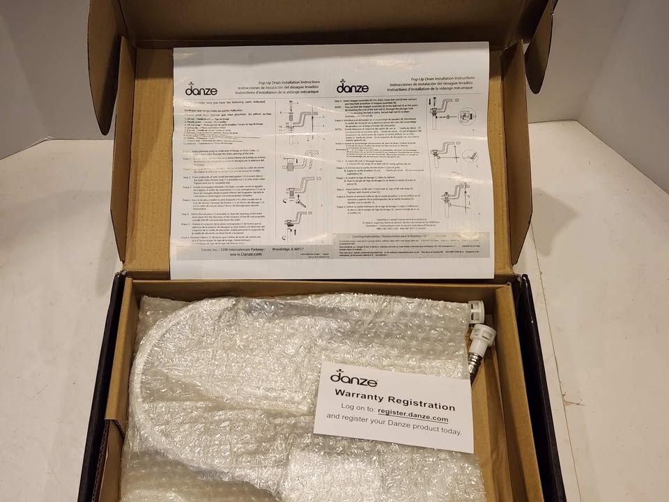 Danze® Sirius™ Widespread Lavatory Faucets - Chrome - D304044, photo 2