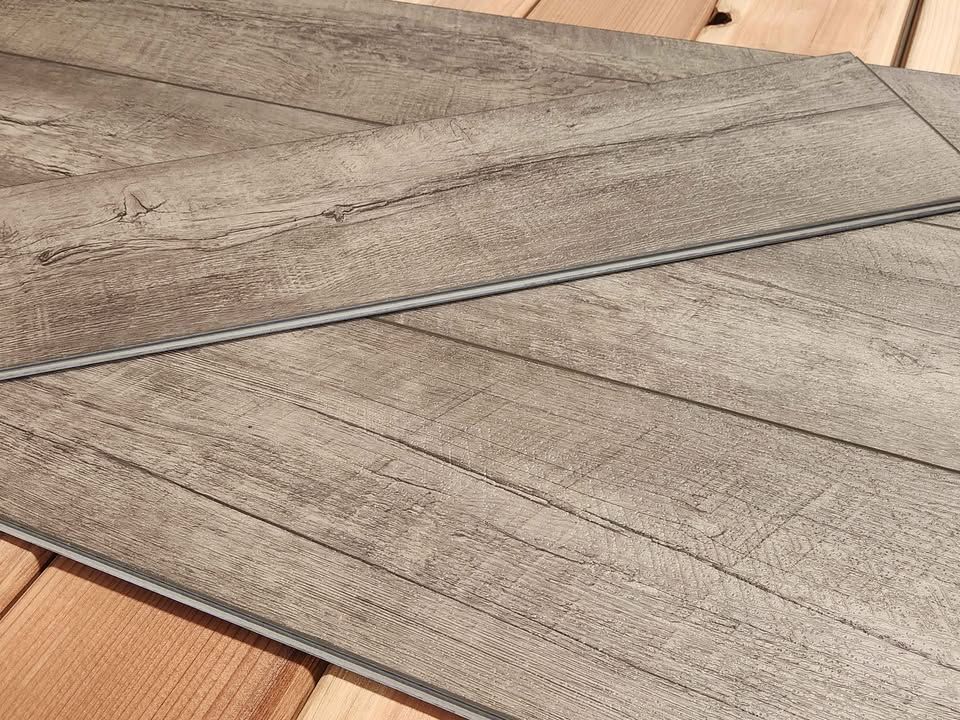 "Worn Gray" ($2.95/sqft) Mohawk Founder’s Trace - 7″x48″ 6mm/20mil LVP – Waterproof Flooring, photo 3