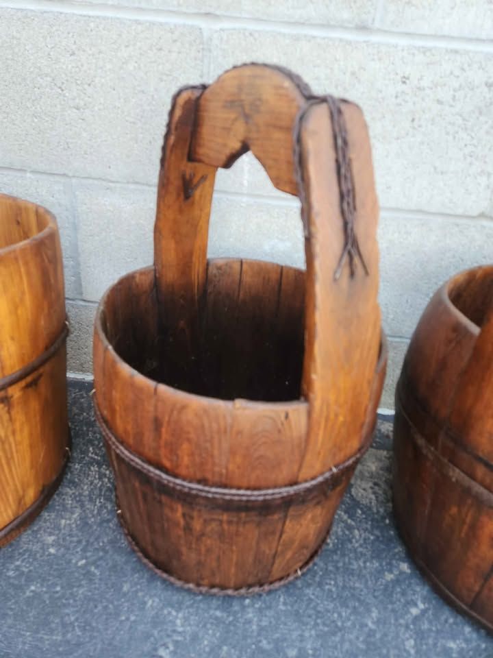 Great Planters or Vintage Home Decor Baskets - Rustic Wood Handled Bucket Farm Barn Cabin Western, photo 4
