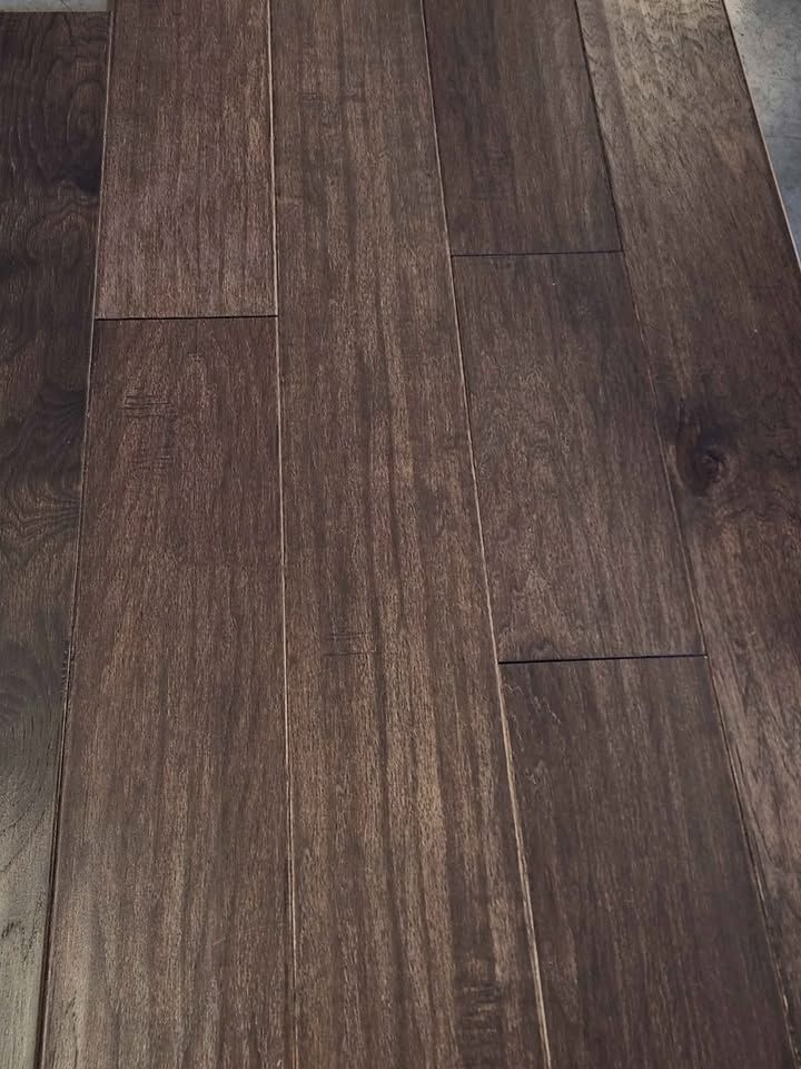 Anchor Hickory - ($2.23/sqft) Mohawk 3/8in Engineered Hardwood Flooring - 6.5in Wide Plank, photo 4