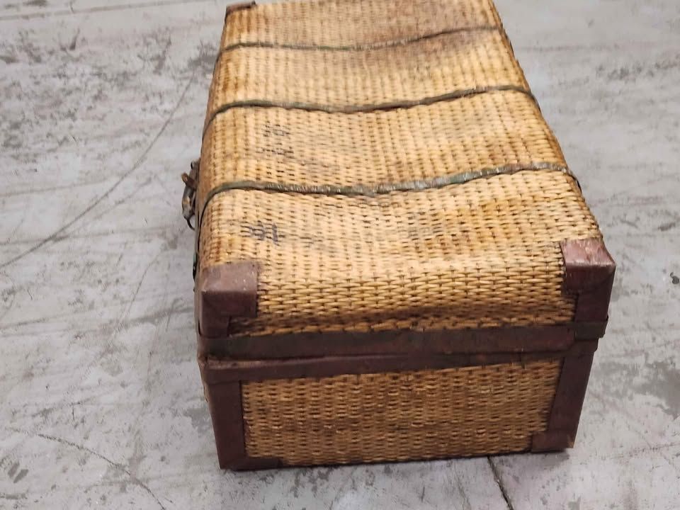 Vintage Rustic Suitcase Travel Chest Trunk Decor, photo 4