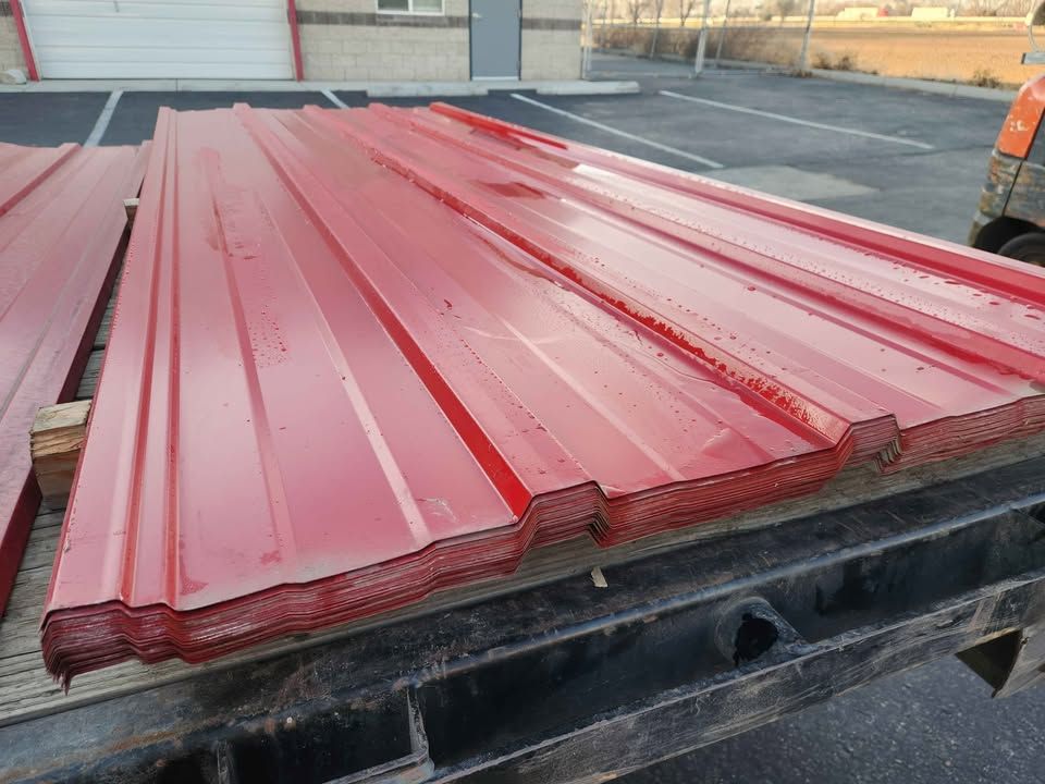 Red Metal Roofing Panels - 16ft & 20ft ($3.75/ft), photo 3