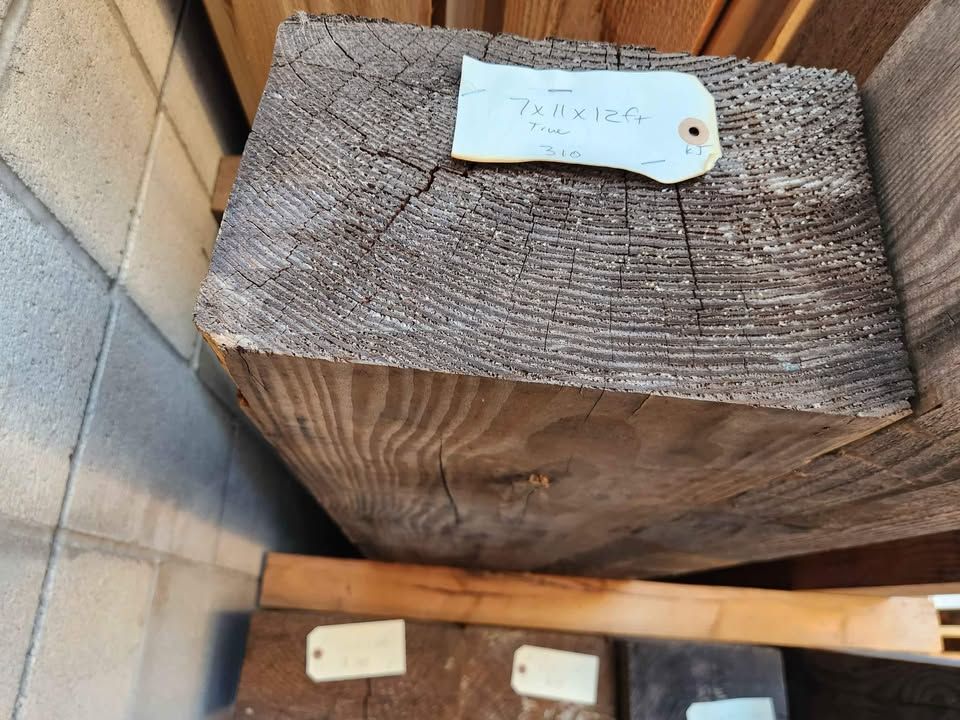 Aged 7x11x12ft Wood Beam Lumber Building Materials Construction Project - True Dimensions, photo 2