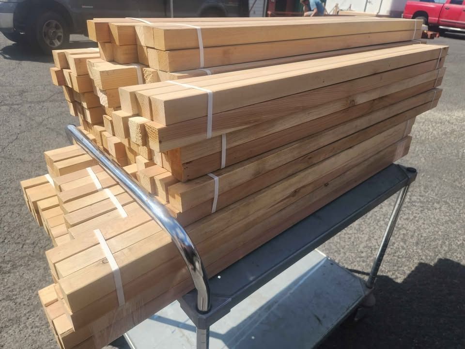 ($4.50ea) 2x2x4 Cedar Railing Project Woodworking - bundle of 6 ($27), photo 4