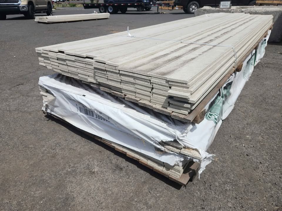 7/16" x 3-1/2" x 12' Hardie Trim Cement Board - Rustic Grade - Board and Batten, photo 4