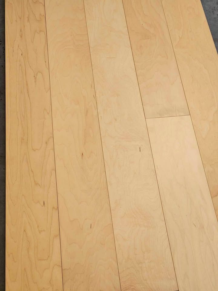 Maple Chiffon - 3/8in Engineered Hardwood Flooring, photo 1